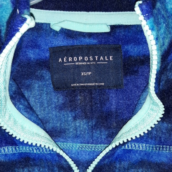 Aéropostale - Picture 3 of 4